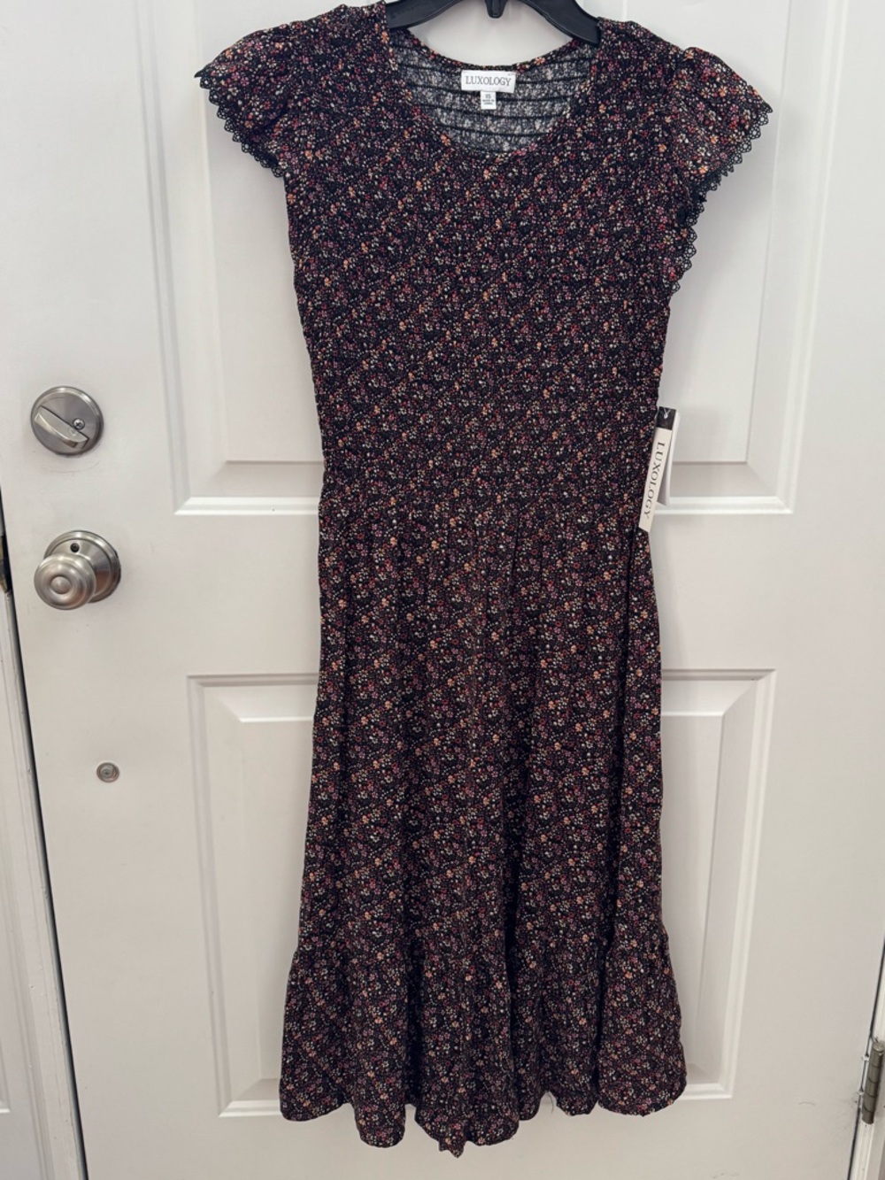 Luxology Black Floral Smocked Midi Dress size XS  NWT